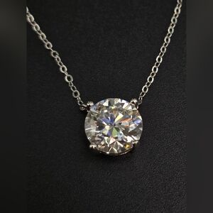 ✨ 4 Carat Moissanite Solitaire Necklace – Timeless Brilliance ✨